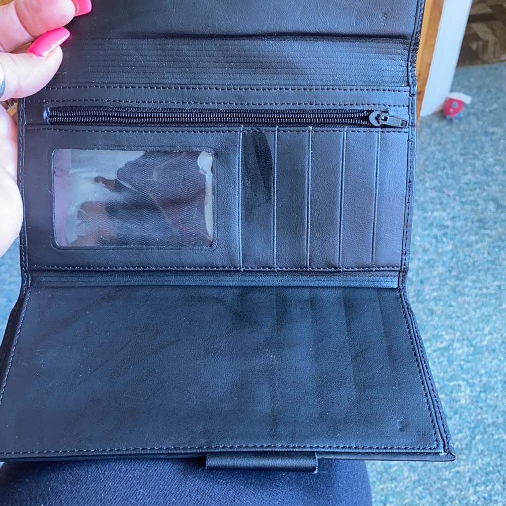 Wallet - Picture 2 of 3